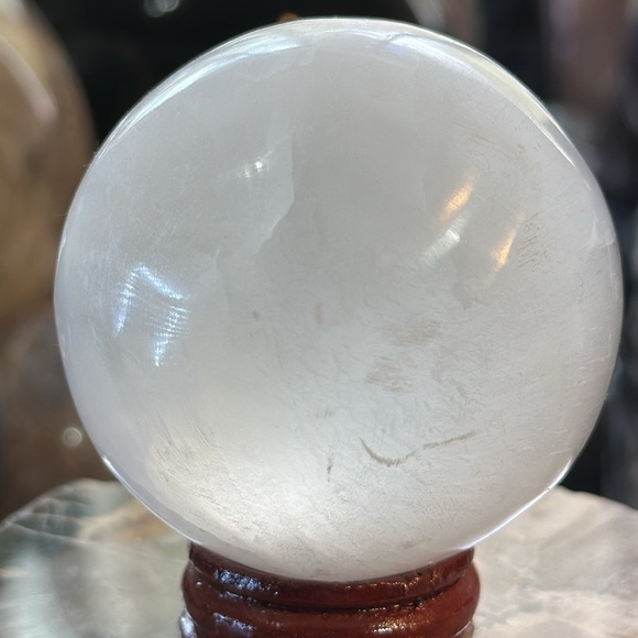 🎄SALE🎄Selenite Crystal Sphere With Flash! - Picture 3 of 5